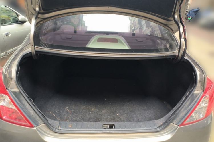 Used Nissan Sunny 2016 1.5XE Manual Leading Edition Trunk