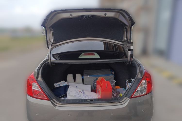 Used Nissan Sunny 2016 1.5XE Manual Leading Edition Trunk