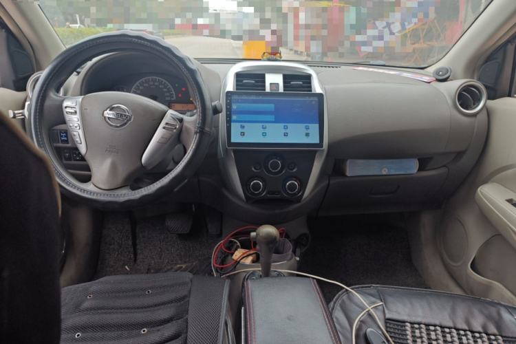 Used Nissan Sunny 2016 1.5XE CVT Leading Edition Center Console