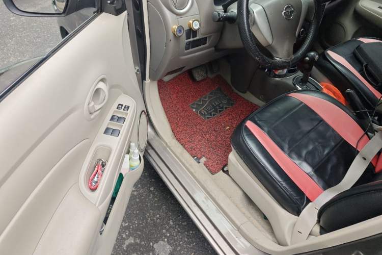 Used Nissan Sunny 2016 1.5XE CVT Leading Edition Driver Seat