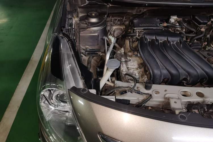 Used Nissan Sunny 2016 1.5XE Manual Leading Edition Engine Bay Right