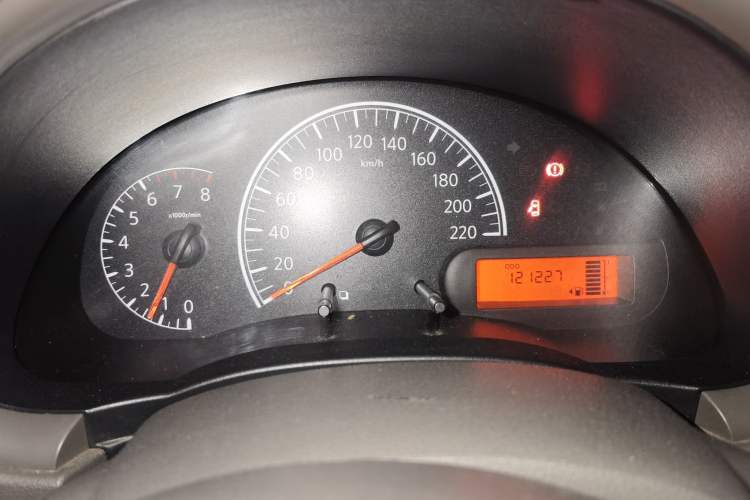 Used Nissan Sunny 2016 1.5XE Manual Leading Edition Instrument Cluster