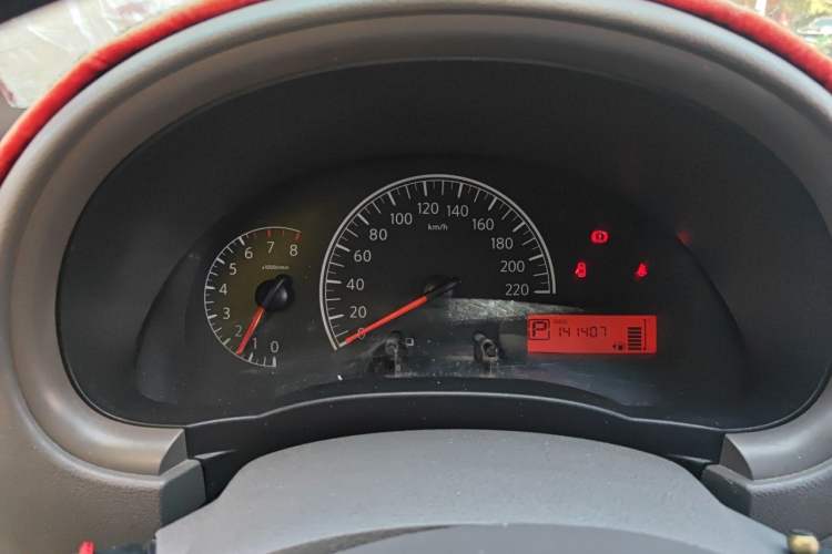 Used Nissan Sunny 2016 1.5XE CVT Leading Edition Instrument Cluster