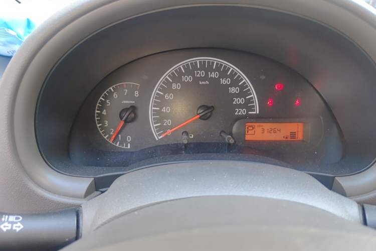 Used Nissan Sunny 2016 1.5XE CVT Leading Edition Instrument Cluster