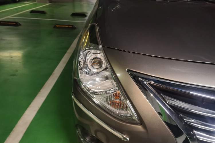 Used Nissan Sunny 2016 1.5XE Manual Leading Edition Right Front Headlight