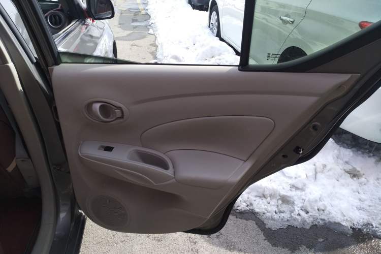 Used Nissan Sunny 2016 1.5XE CVT Leading Edition Right Rear Door Interior