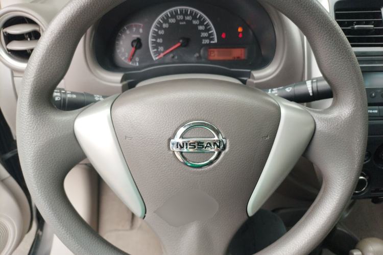 Used Nissan Sunny 2016 1.5XE CVT Leading Edition Steering Wheel