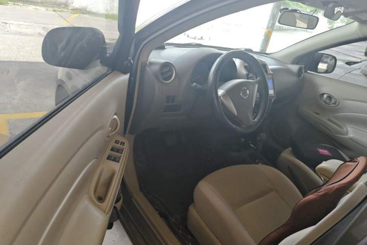 Used Nissan Sunny 2016 1.5XE CVT Leading Edition Driver Seat