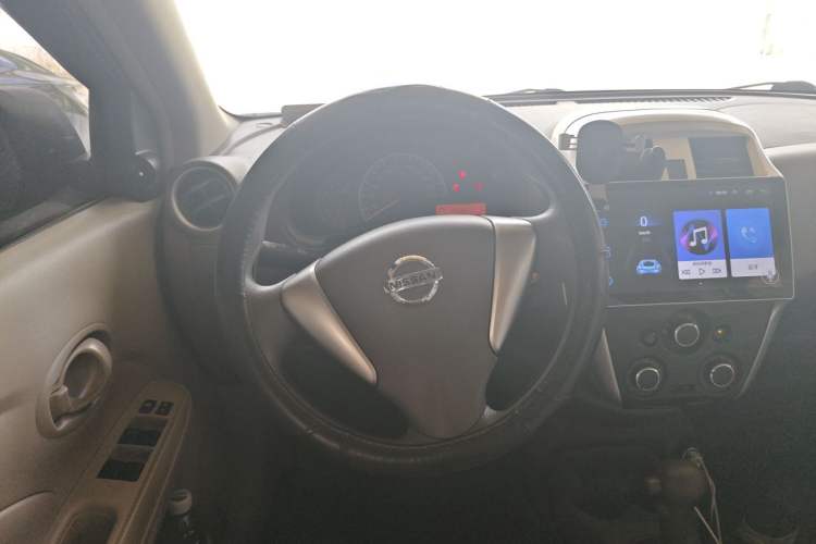 Used Nissan Sunny 2016 1.5XE CVT Leading Edition Steering Wheel