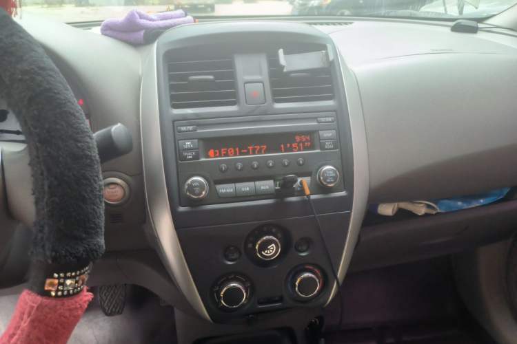 Used Nissan Sunny 2016 1.5XE Manual Leading Edition Audio And AC Panel