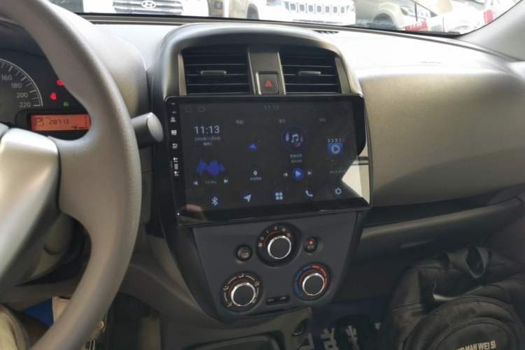 Used Nissan Sunny 2016 1.5XE CVT Leading Edition Audio And AC Panel