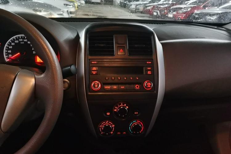 Used Nissan Sunny 2016 1.5XE Manual Leading Edition Audio And AC Panel