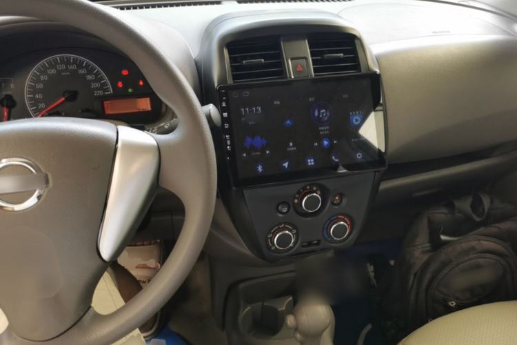 Used Nissan Sunny 2016 1.5XE CVT Leading Edition Center Console