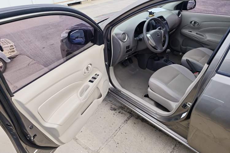 Used Nissan Sunny 2016 1.5XE CVT Leading Edition Driver Seat