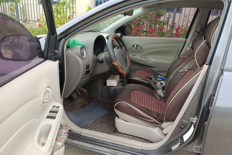 Used Nissan Sunny 2016 1.5XE CVT Leading Edition Driver Seat