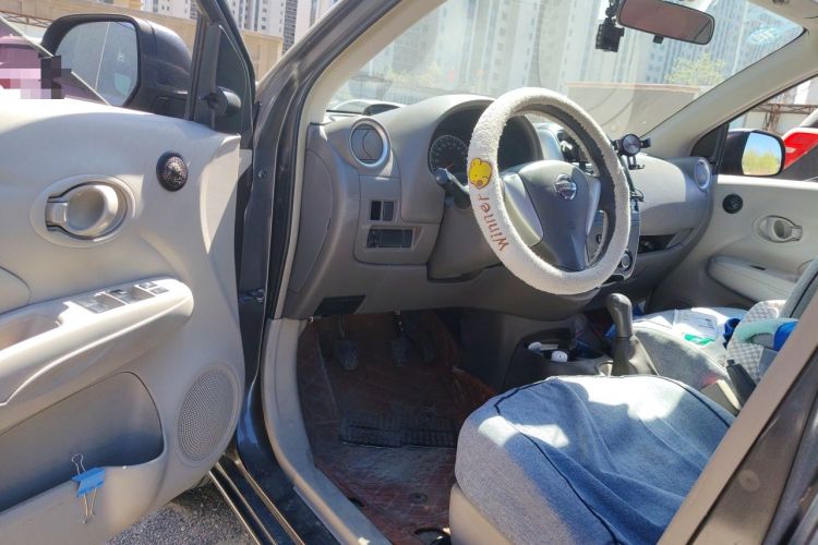 Used Nissan Sunny 2016 1.5XE Manual Leading Edition Driver Seat