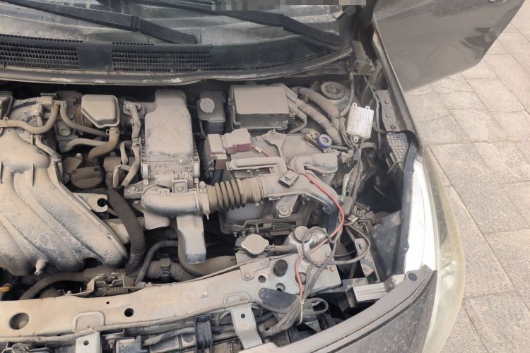 Used Nissan Sunny 2016 1.5XE Manual Leading Edition Engine Bay Left