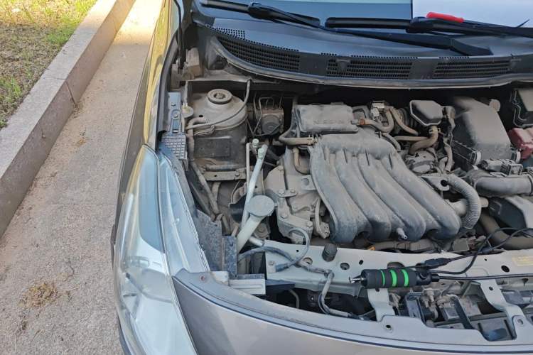 Used Nissan Sunny 2016 1.5XE Manual Leading Edition Engine Bay Right