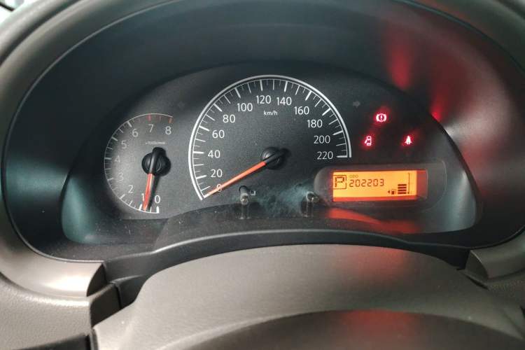 Used Nissan Sunny 2016 1.5XE CVT Leading Edition Instrument Cluster