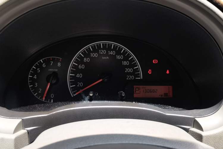 Used Nissan Sunny 2016 1.5XE CVT Leading Edition Instrument Cluster