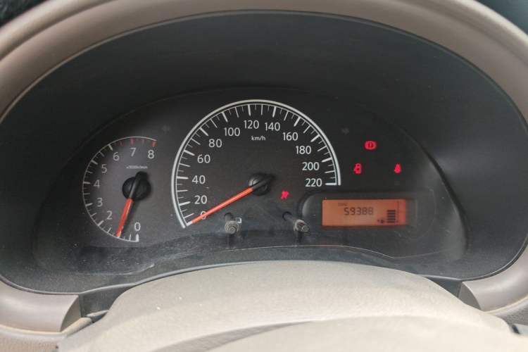 Used Nissan Sunny 2016 1.5XE Manual Leading Edition Instrument Cluster