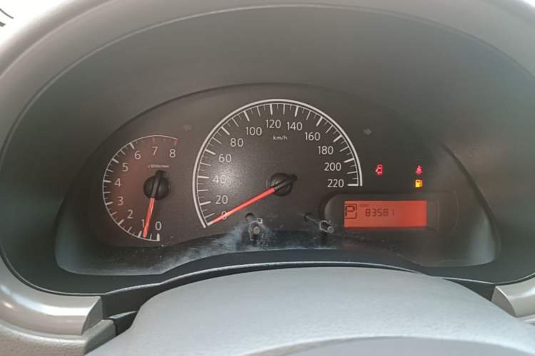 Used Nissan Sunny 2016 1.5XE CVT Leading Edition Instrument Cluster