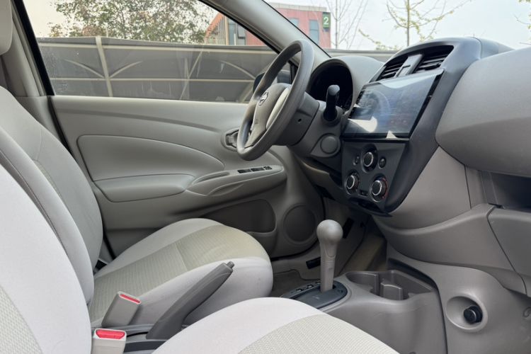 Used Nissan Sunny 2016 1.5XE CVT Leading Edition Interior 6