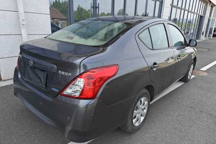 Used Nissan Sunny 2016 1.5XE Manual Leading Edition Rear Right 45 Deg