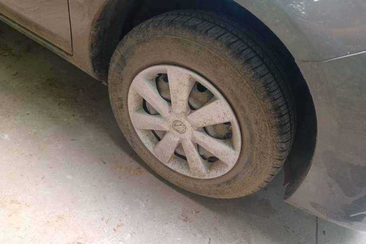 Used Nissan Sunny 2016 1.5XE CVT Leading Edition Right Front Wheel Hub
