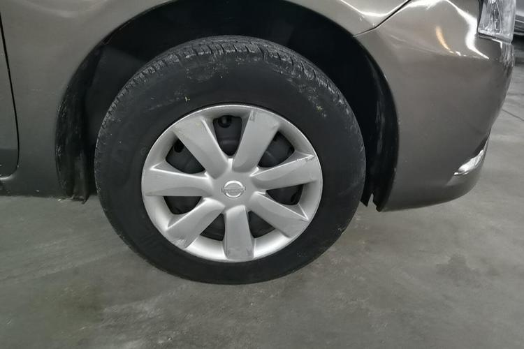 Used Nissan Sunny 2016 1.5XE Manual Leading Edition Right Front Wheel Hub