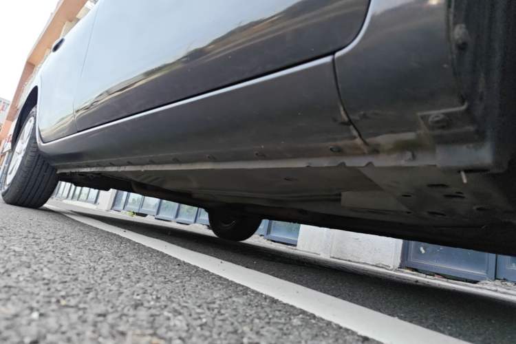Used Nissan Sunny 2016 1.5XE Manual Leading Edition Right Side Sill