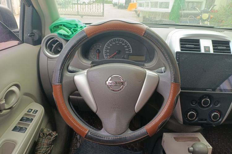 Used Nissan Sunny 2016 1.5XE CVT Leading Edition Steering Wheel