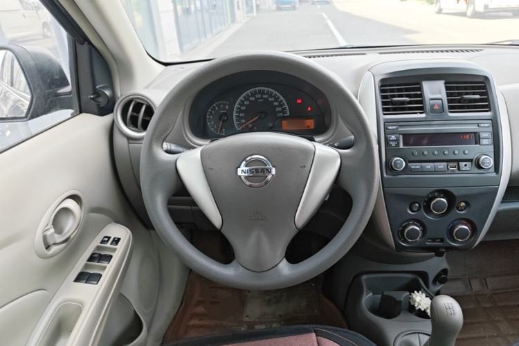 Used Nissan Sunny 2016 1.5XE Manual Leading Edition Steering Wheel