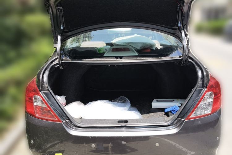 Used Nissan Sunny 2016 1.5XE CVT Leading Edition Trunk