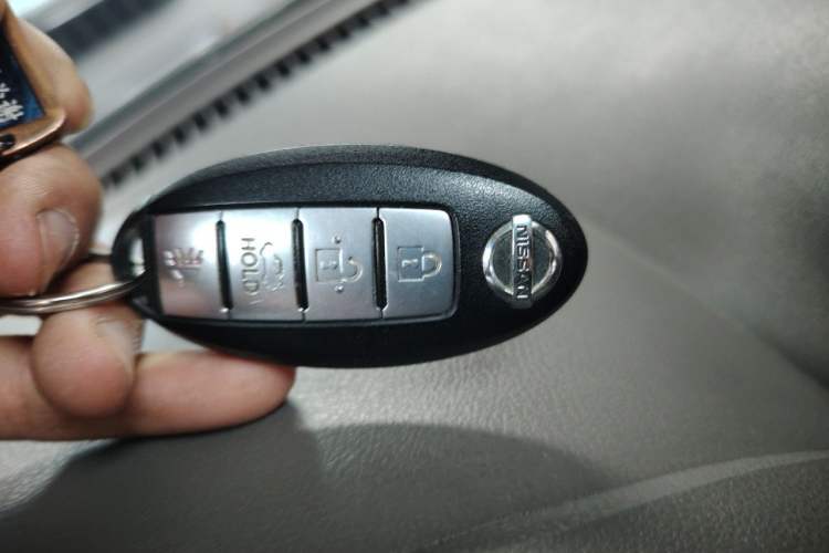 Used Nissan Sunny 2016 1.5XE CVT Leading Edition Vehicle Key