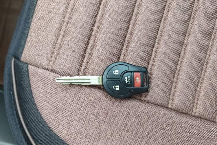 Used Nissan Sunny 2016 1.5XE Manual Leading Edition Vehicle Key