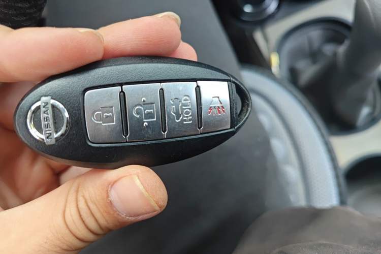 Used Nissan Sunny 2016 1.5XE Manual Leading Edition Vehicle Key