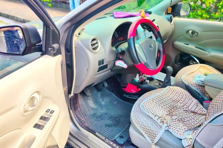 Used Nissan Sunny 2016 1.5XE Manual Leading Edition Driver Seat