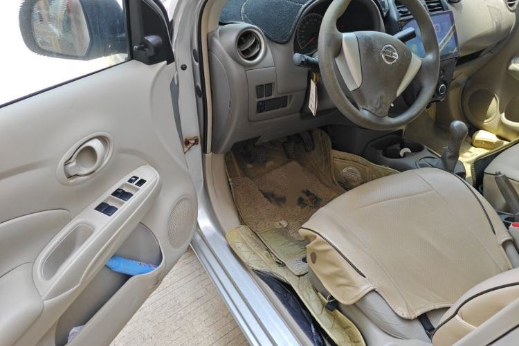 Used Nissan Sunny 2016 1.5XE Manual Leading Edition Driver Seat