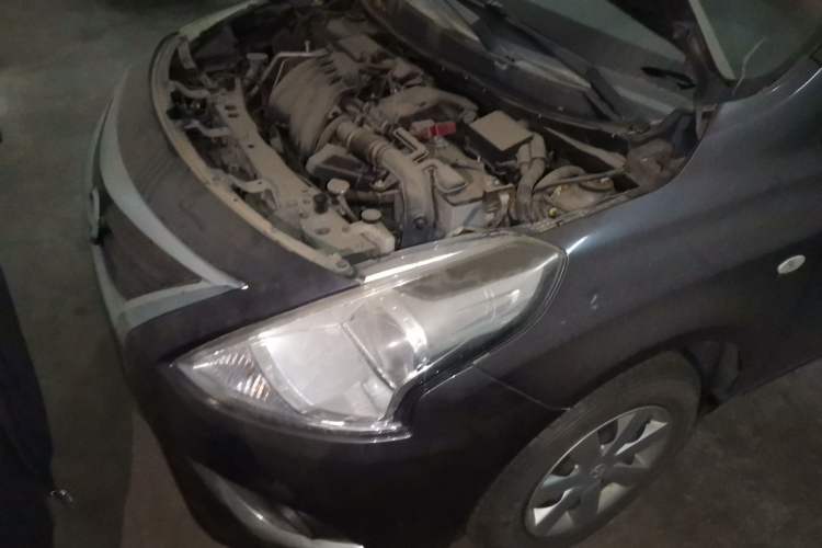 Used Nissan Sunny 2016 1.5XE Manual Leading Edition Engine Bay Left