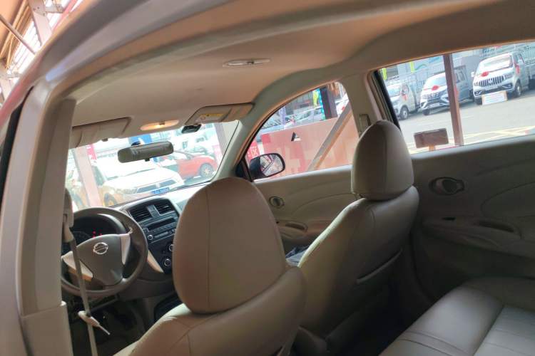 Used Nissan Sunny 2016 1.5XE CVT Leading Edition Headliner