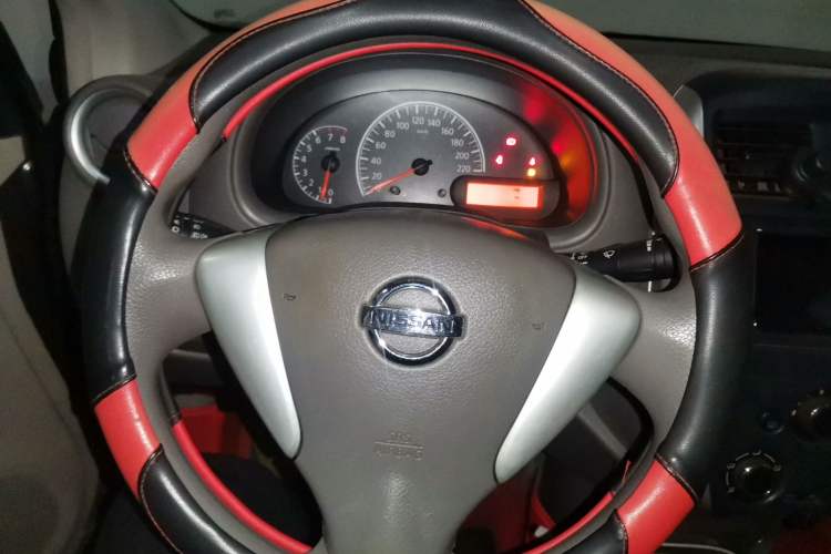 Used Nissan Sunny 2016 1.5XE Manual Leading Edition Steering Wheel