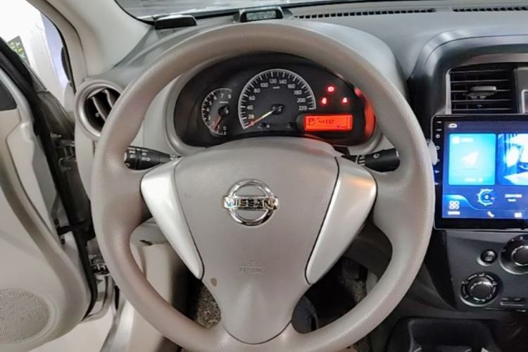 Used Nissan Sunny 2016 1.5XE CVT Leading Edition Steering Wheel