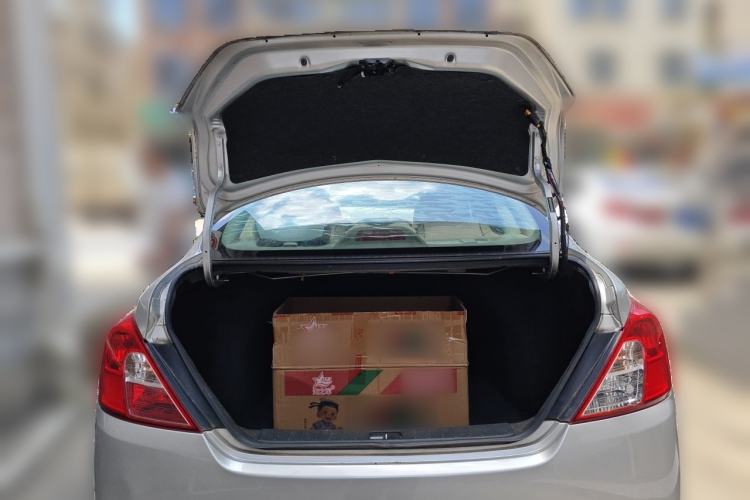 Used Nissan Sunny 2016 1.5XE Manual Leading Edition Trunk