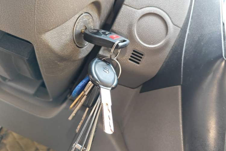 Used Nissan Sunny 2016 1.5XE Manual Leading Edition Vehicle Key