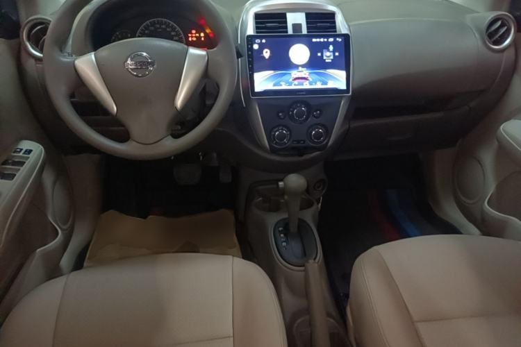 Used Nissan Sunny 2016 1.5XE CVT Leading Edition Center Console