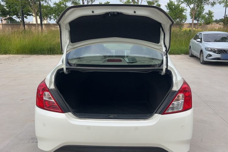 Used Nissan Sunny 2016 1.5XE CVT Leading Edition Exterior 10