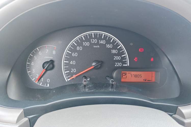 Used Nissan Sunny 2016 1.5XE CVT Leading Edition Instrument Cluster