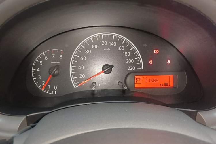 Used Nissan Sunny 2016 1.5XE CVT Leading Edition Instrument Cluster