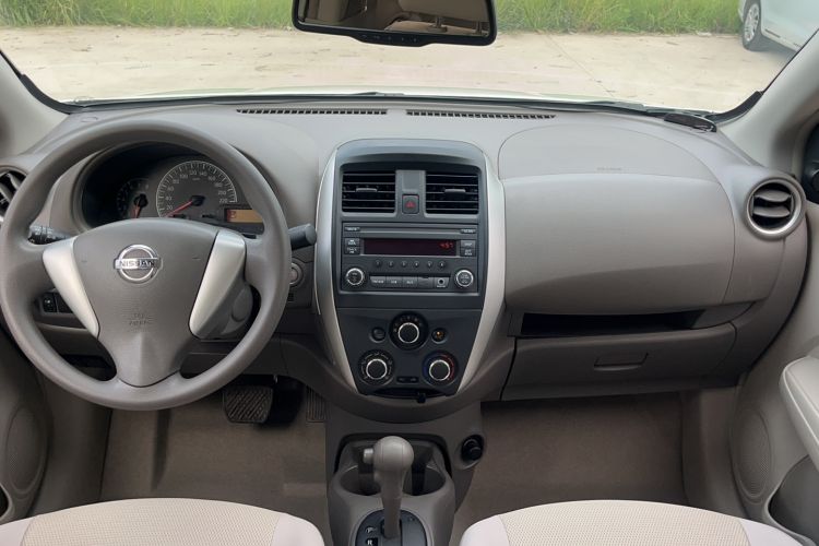 Used Nissan Sunny 2016 1.5XE CVT Leading Edition Interior 4